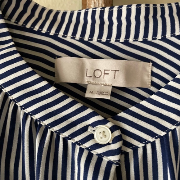 LOFT Medium Blouse - Picture 2 of 5